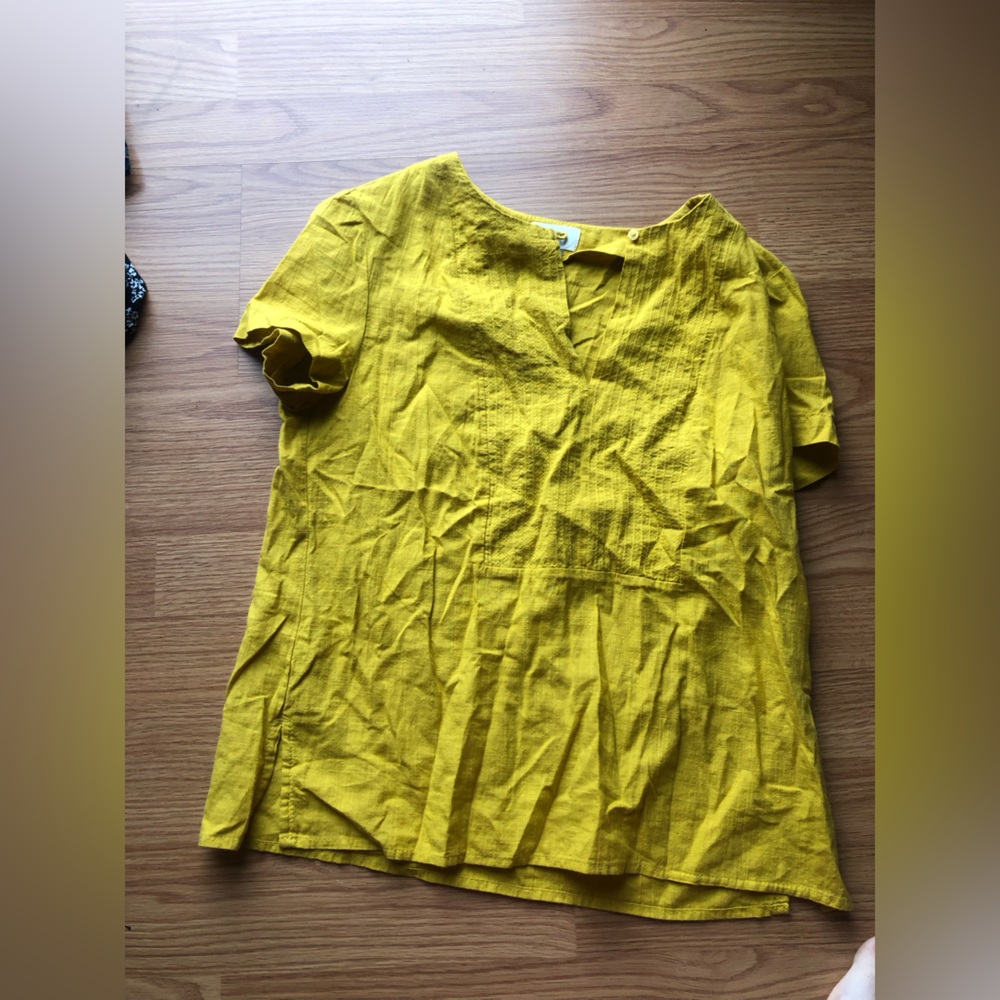 Old Navy Bright Yellow Short-Sleeve Linen-Blend Top
